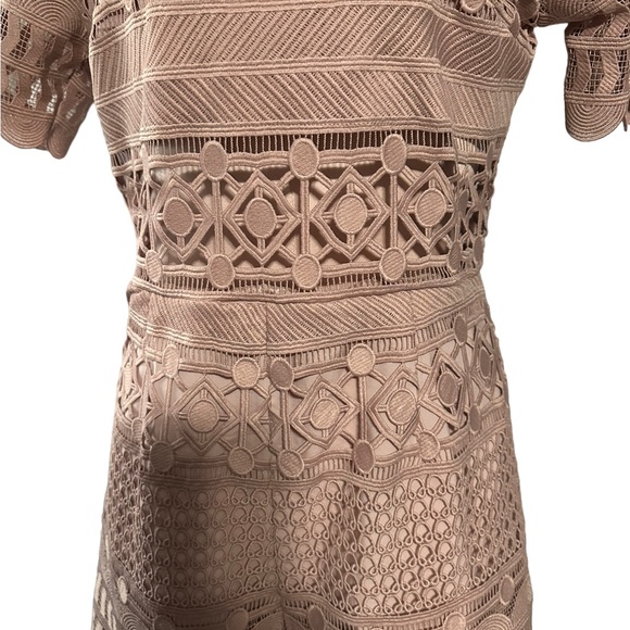 Saylor Shannon romper in blush. Size Medium. Absolutely gorgeous. EUC. - Picture 5 of 16